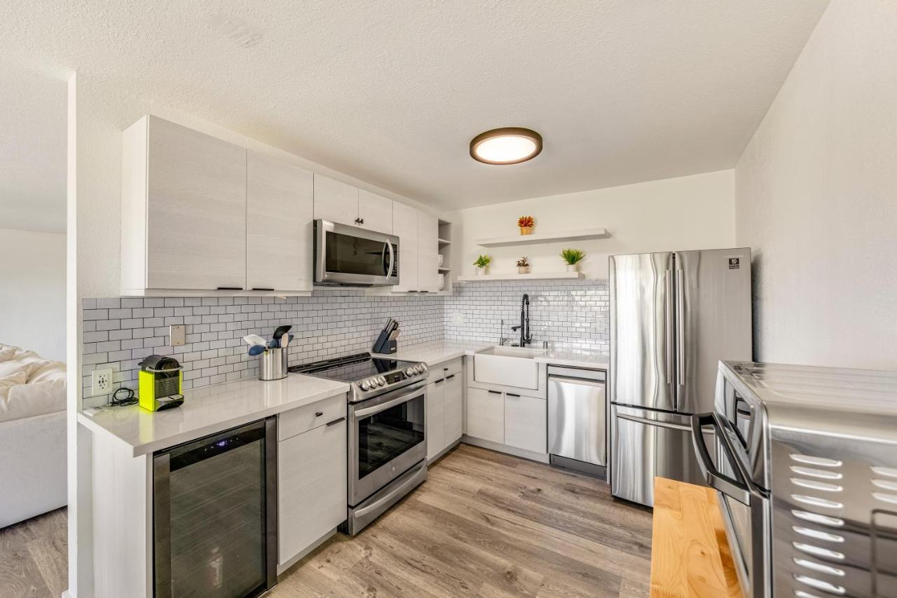 Newly Renovated Condo With Sup Paddle Boards And Golf Clubs Included Kailua-Kona Esterno foto