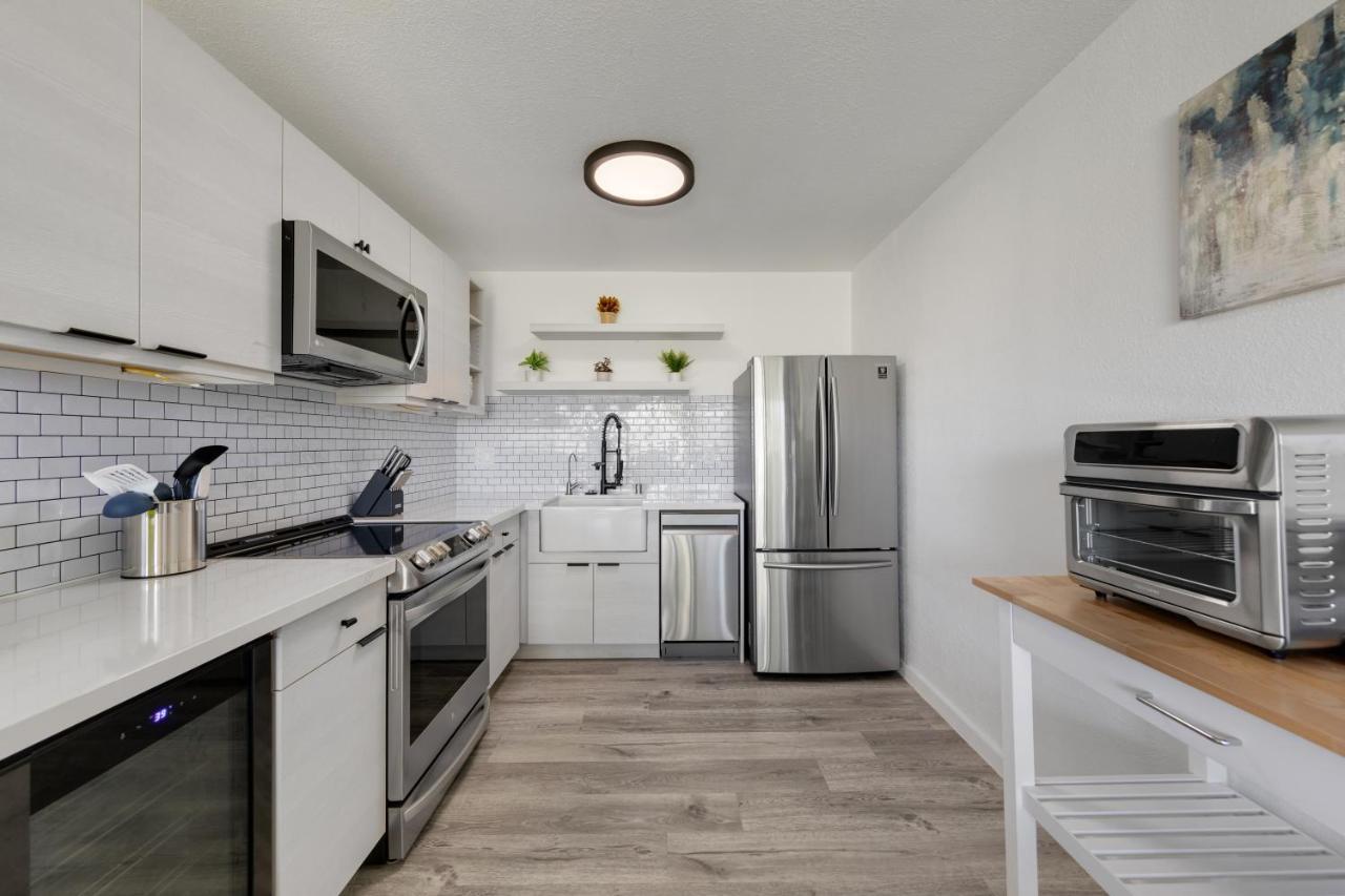Newly Renovated Condo With Sup Paddle Boards And Golf Clubs Included Kailua-Kona Esterno foto