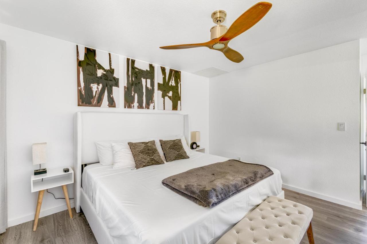 Newly Renovated Condo With Sup Paddle Boards And Golf Clubs Included Kailua-Kona Esterno foto