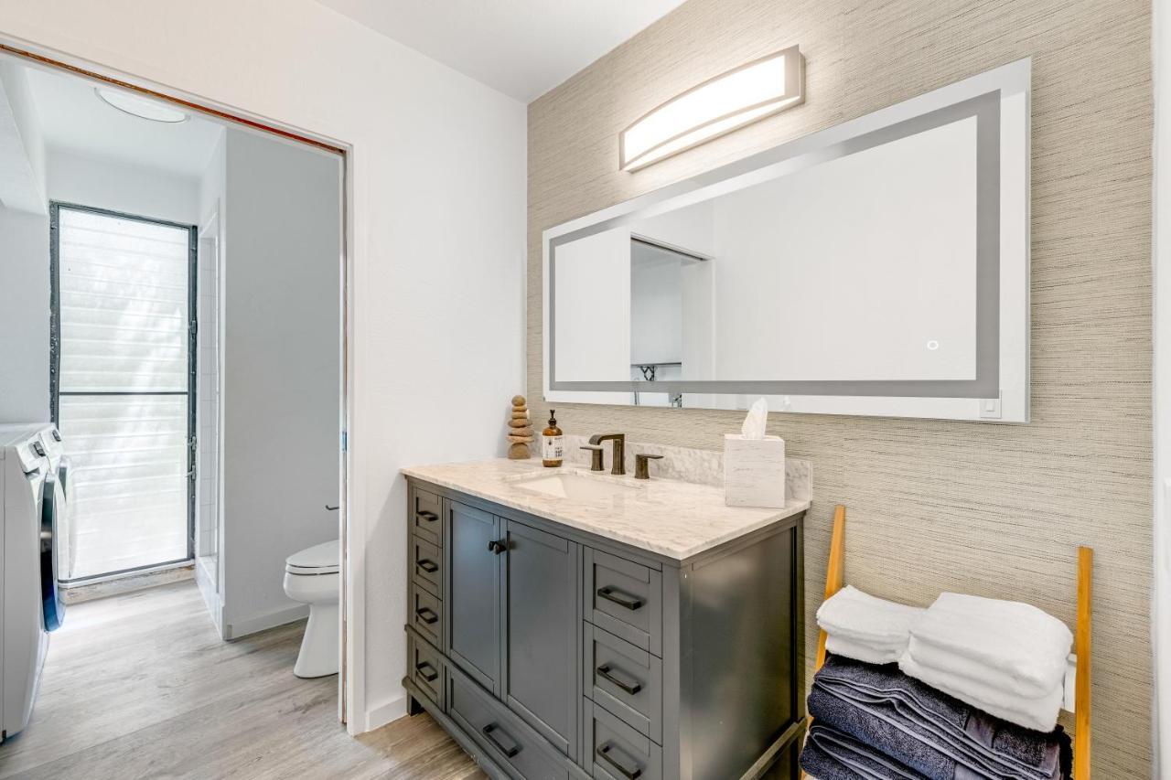 Newly Renovated Condo With Sup Paddle Boards And Golf Clubs Included Kailua-Kona Esterno foto